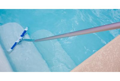 Come pulire la piscina a fine stagione
