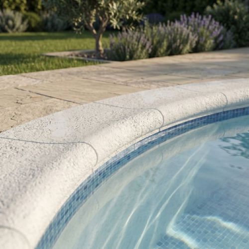 Bordo perimetrale bianco per piscina ovale