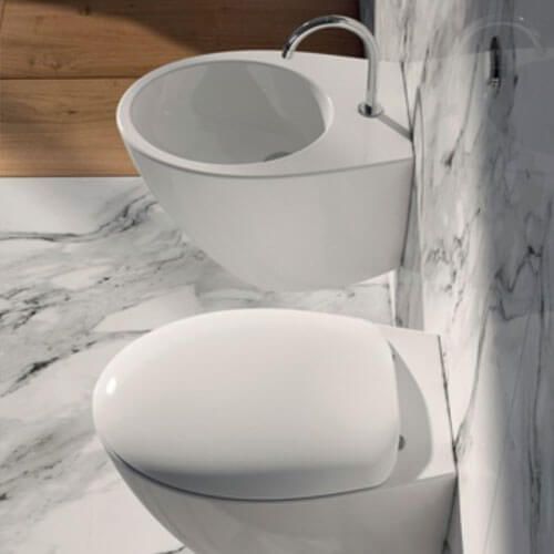 Sanitari bagno sospesi di design serie Mascalzone
