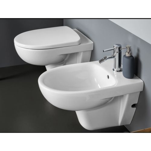 Sanitari bagno sospesi Geberit serie Selnova