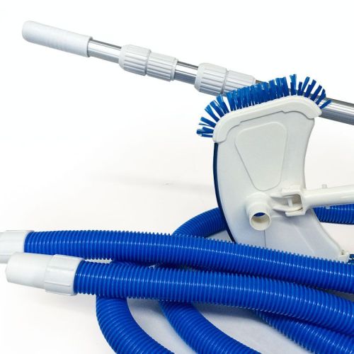 Aspiratore per piscina San Marco con spazzola e asta telescopica