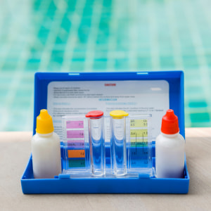 Test acqua piscina